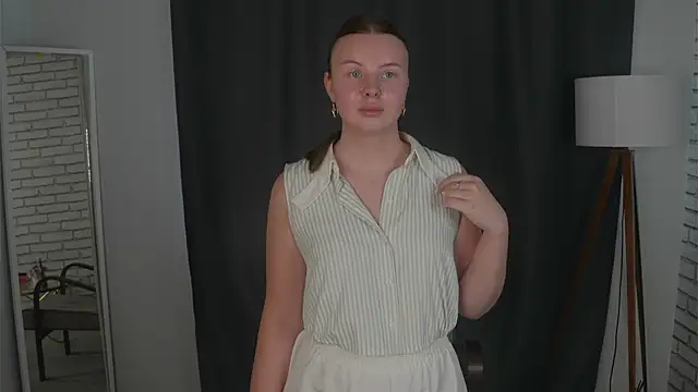 Snapshot of IsobelBoderick chatting on 5, 8, 2026 IsobelBoderick online show from 5, 8, 2026