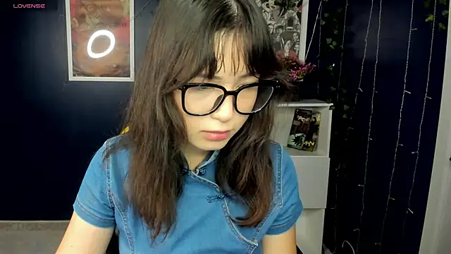 Snapshot of AlishaTempt chatting on 7, 8, 2026 AlishaTempt online show from 7, 8, 2026