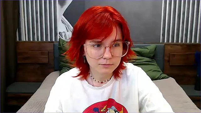 Snapshot of Avrora_Vance chatting on 5, 8, 2026 Avrora Vance online show from 5, 8, 2026