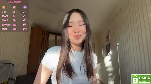 Snapshot of Moniesta chatting on 9, 8, 2026 Moniesta online show from 9, 8, 2026