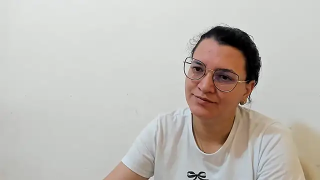 MARILYN GARCIA online show from 9, 11, 2025