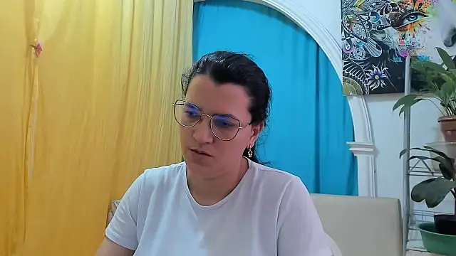 MARILYN GARCIA online show from 15, 7, 2026