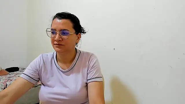 MARILYN GARCIA online show from 15, 6, 2026