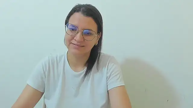 MARILYN GARCIA online show from 10, 10, 2025