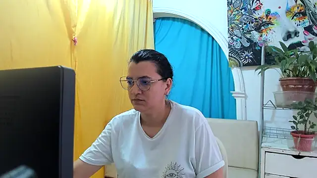 MARILYN GARCIA online show from 13, 7, 2026