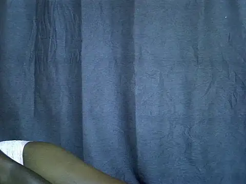 Pretty vee1 online show from 5, 8, 2026
