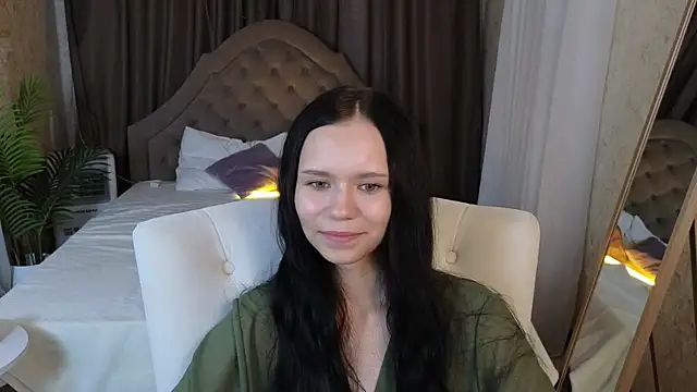 Snapshot of kira_bliss chatting on 8, 8, 2026 kira bliss online show from 8, 8, 2026