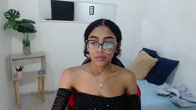 Snapshot of Megan_Fierce chatting on 7, 8, 2026 Megan Fierce online show from 7, 8, 2026