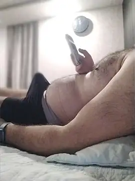 hairy macho90 online show from 7, 8, 2026