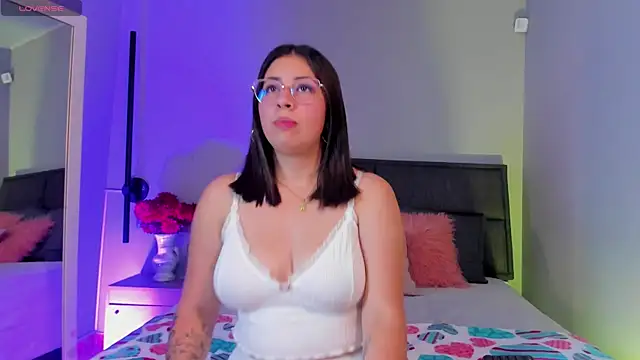 leya  26 online show from 7, 8, 2026