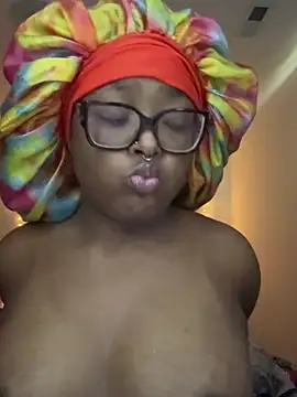 Snapshot of 21bratttt chatting on 6, 8, 2026 21bratttt online show from 6, 8, 2026