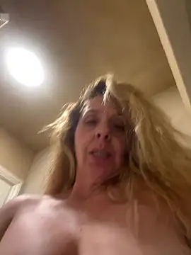 TYYGueraaa77 online show from 8, 8, 2026