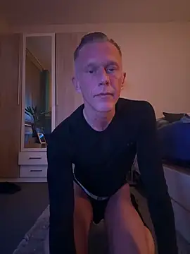Snapshot of slaveboy2016@xh chatting on 26, 2, 2025 slaveboy2016xh online show from 26, 2, 2025