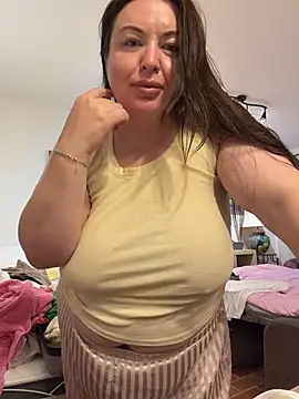 Snapshot of yoursweetpie chatting on 7, 8, 2026 yoursweetpie online show from 7, 8, 2026