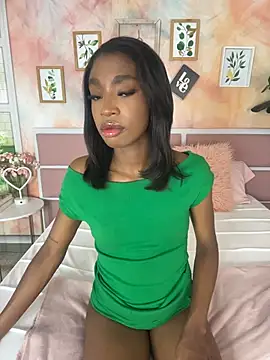 Snapshot of NoirBelleXXX chatting on 8, 8, 2026 NoirBelleXXX online show from 8, 8, 2026