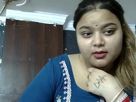 Snapshot of Sexy-radhika69 chatting on 9, 8, 2026 Sexy-radhika69 online show from 9, 8, 2026