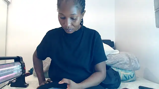 Snapshot of leanna23 chatting on 10, 7, 2026 leanna23 online show from 10, 7, 2026