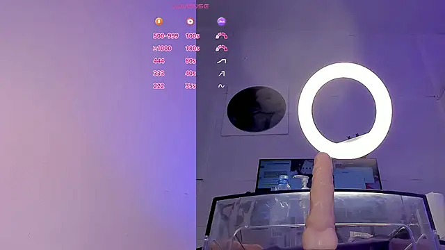 Snapshot of Dakota_Blare chatting on 23, 11, 2025 Dakota Blare online show from 23, 11, 2025