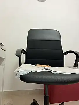 sexylenia online show from 8, 11, 2025