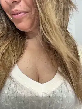 sexylenia online show from 3, 4, 2026