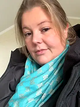 BootyLola online show from 8, 11, 2025