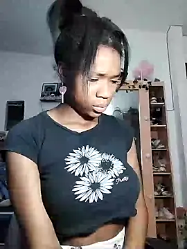 Snapshot of angel_allis chatting on 1, 2, 2025 angel allis online show from 1, 2, 2025