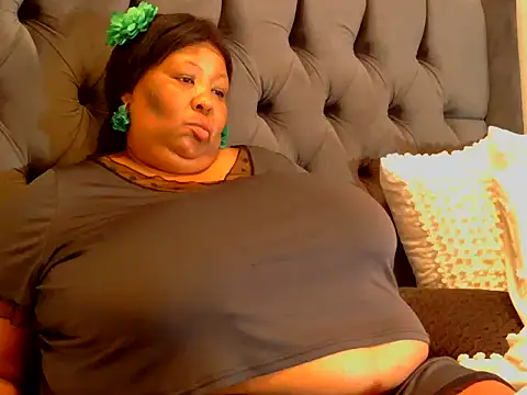 nancy111 online show from 5, 11, 2025