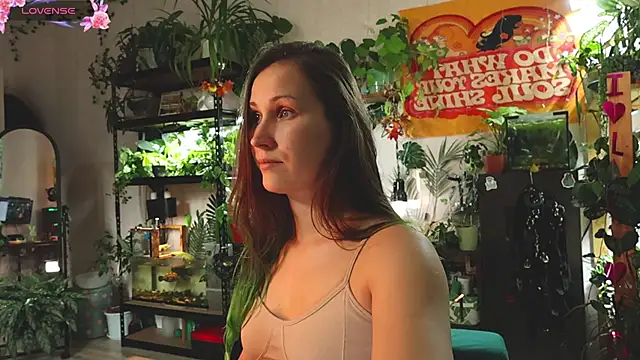 Snapshot of Dead_Butterfly chatting on 28, 10, 2025 Dead Butterfly online show from 28, 10, 2025