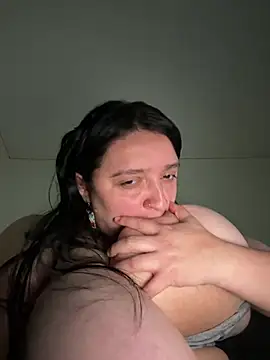Snapshot of aliceayres797 chatting on 7, 3, 2025 aliceayres797 online show from 7, 3, 2025
