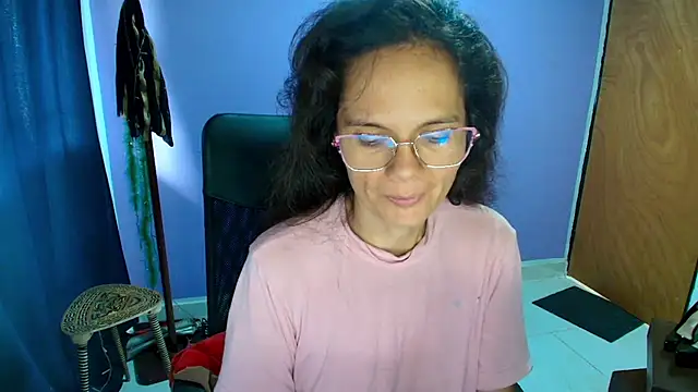 Snapshot of Nattyslave4U chatting on 20, 12, 2025 Nattyslave4U online show from 20, 12, 2025