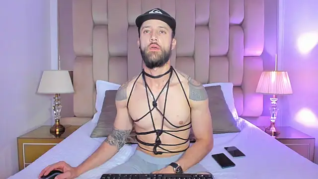 Snapshot of lucky_johanson chatting on 19, 2, 2025 lucky johanson online show from 19, 2, 2025