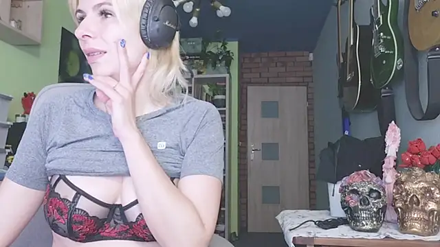 karmija online show from 26, 11, 2025