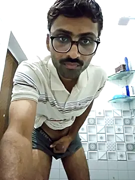 Snapshot of krishna8035 chatting on 24, 10, 2025 krishna8035 online show from 24, 10, 2025