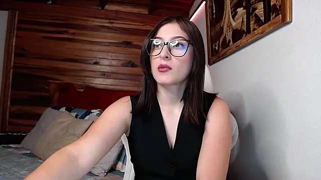 IsabelaGomez online show from 2, 4, 2026