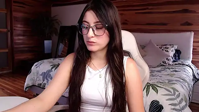 IsabelaGomez online show from 8, 12, 2024