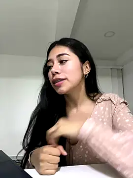 Snapshot of aimi_art1 chatting on 5, 10, 2025 aimi art1 online show from 5, 10, 2025