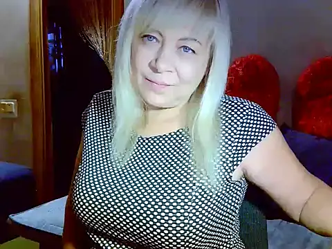 Snapshot of AgoniA7 chatting on 29, 10, 2025 AgoniA7 online show from 29, 10, 2025