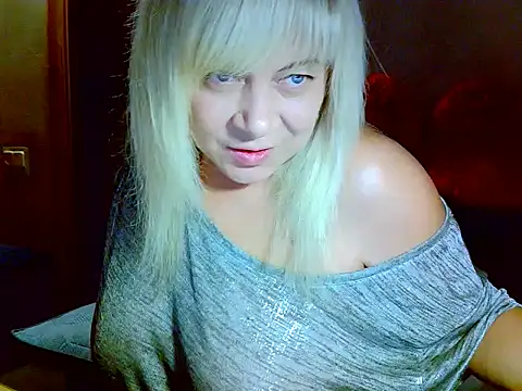 Snapshot of AgoniA7 chatting on 25, 10, 2025 AgoniA7 online show from 25, 10, 2025