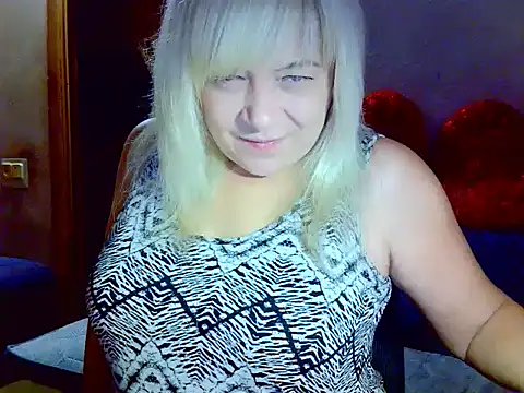 Snapshot of AgoniA7 chatting on 27, 10, 2025 AgoniA7 online show from 27, 10, 2025