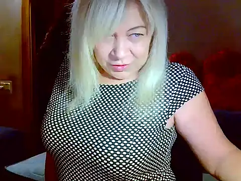 Snapshot of AgoniA7 chatting on 30, 11, 2025 AgoniA7 online show from 30, 11, 2025