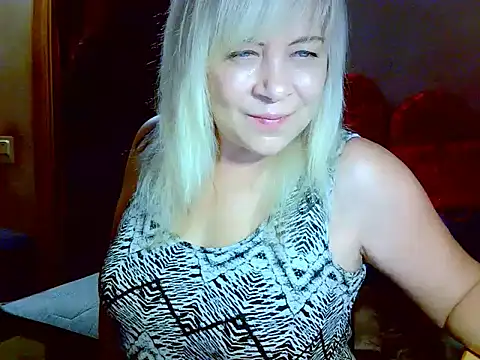 Snapshot of AgoniA7 chatting on 15, 11, 2025 AgoniA7 online show from 15, 11, 2025