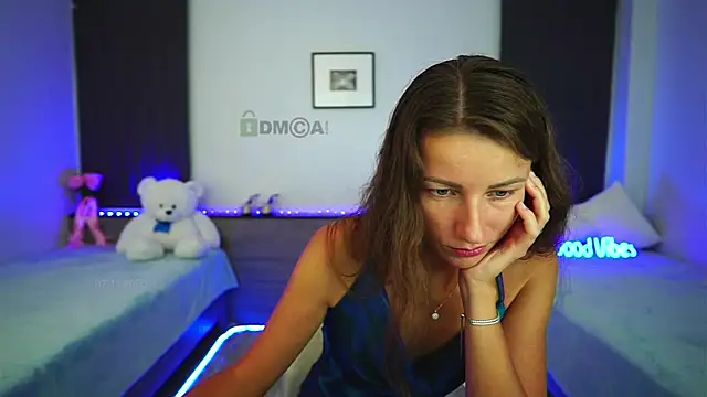  Anna Shine  online show from 8, 11, 2025