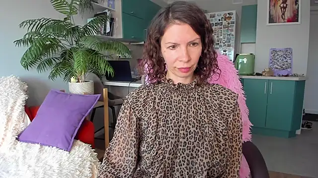 Snapshot of ChristinaGlory chatting on 1, 6, 2026 ChristinaGlory online show from 1, 6, 2026
