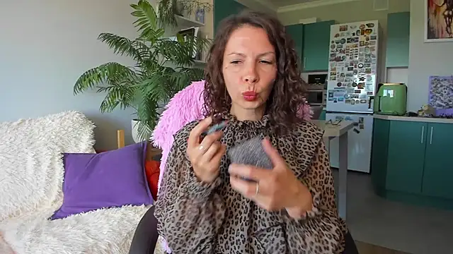 Snapshot of ChristinaGlory chatting on 14, 6, 2026 ChristinaGlory online show from 14, 6, 2026