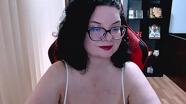 MissTroublle online show from 13, 7, 2026