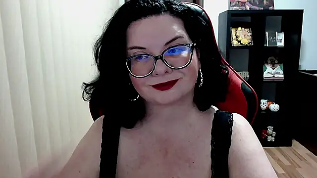 MissTroublle online show from 24, 2, 2026