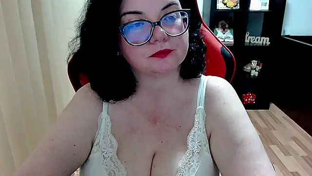 Snapshot of MissTroublle chatting on 22, 5, 2026 MissTroublle online show from 22, 5, 2026