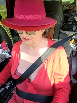 MucMilf59 online show from 7, 4, 2026