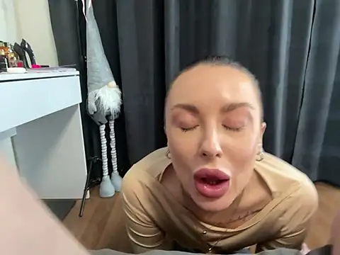 Blondeqlove online show from 30, 1, 2025