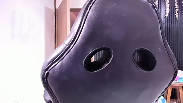 Snapshot of lalanaughty chatting on 26, 5, 2026 lalanaughty online show from 26, 5, 2026